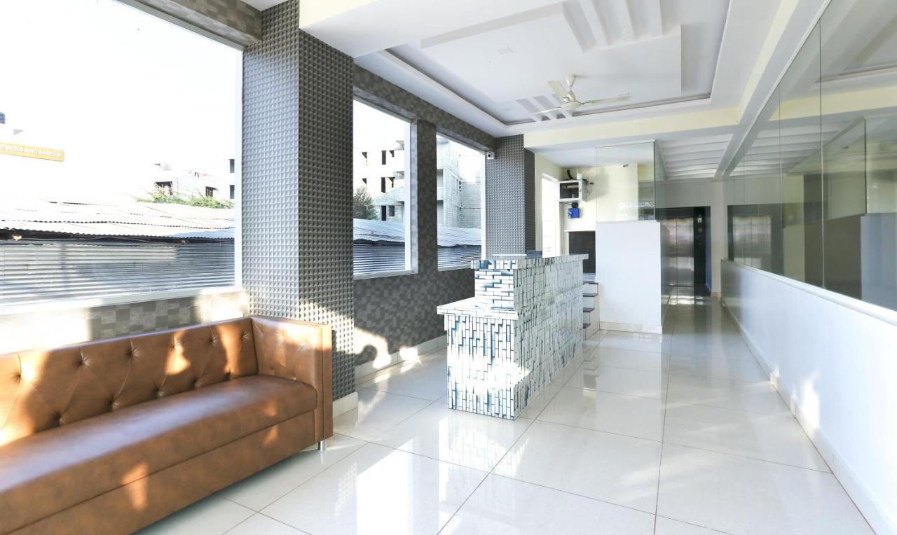 Fabhotel Rotano Suites - Yelahanka Бенґалуру Екстер'єр фото