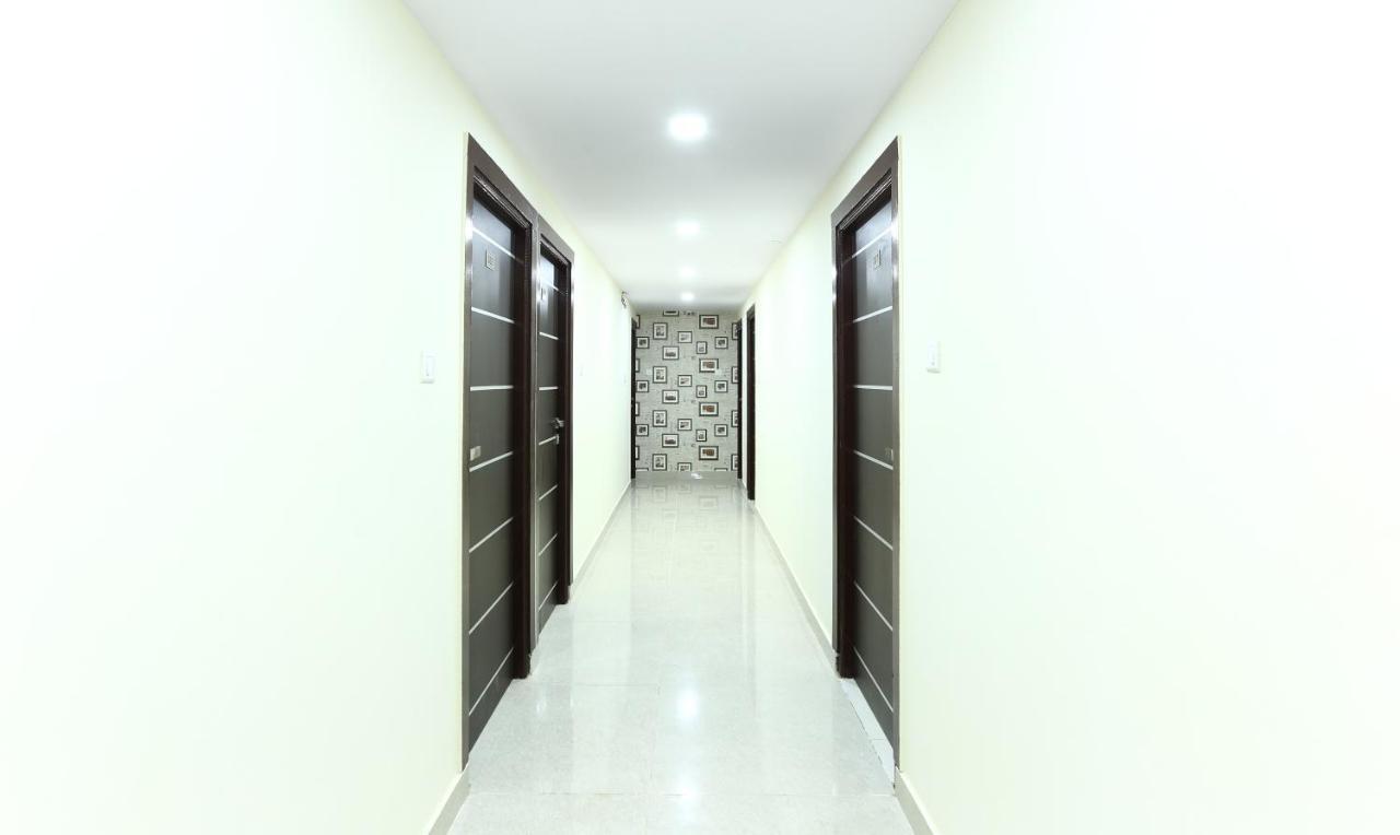 Fabhotel Rotano Suites - Yelahanka Бенґалуру Екстер'єр фото