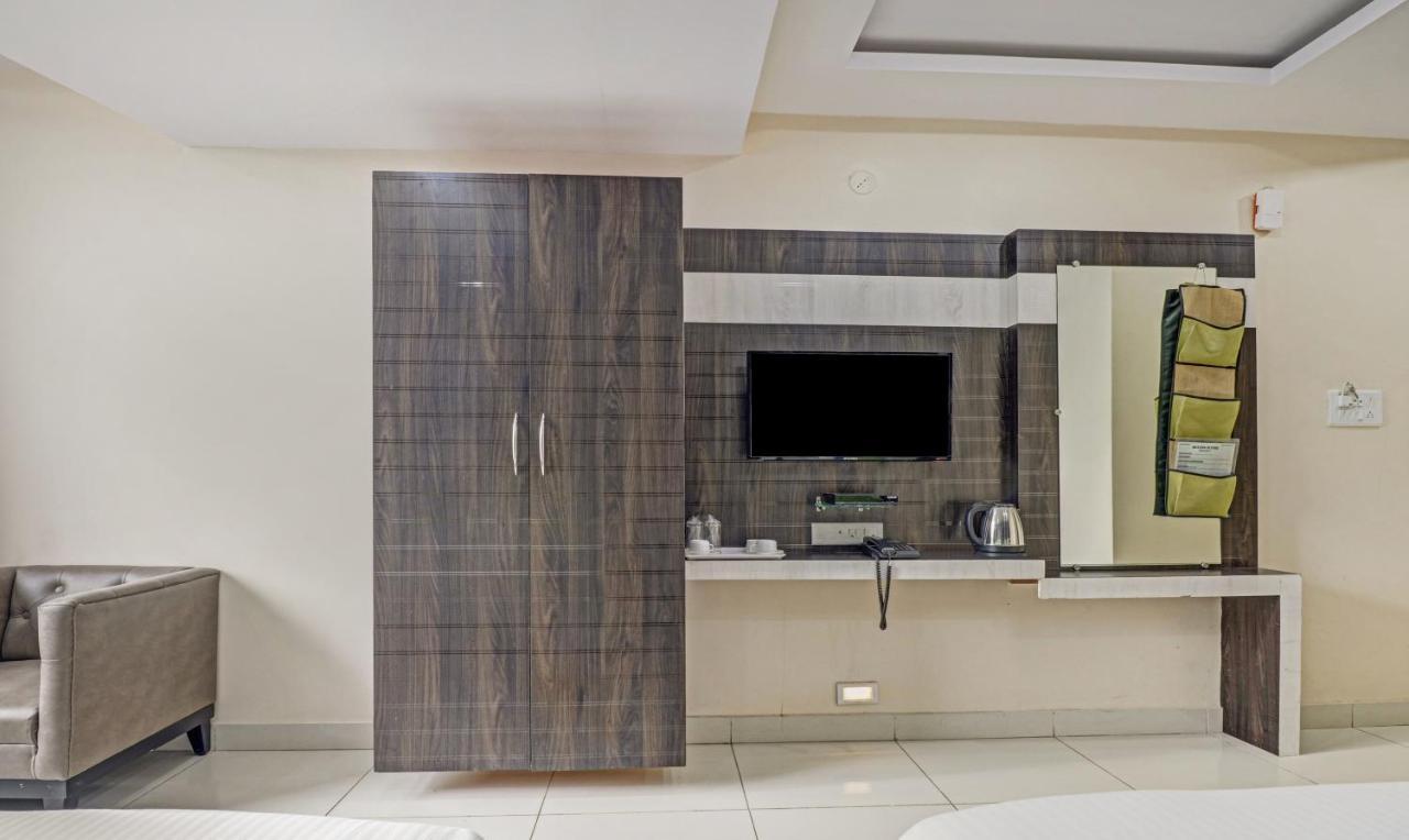Fabhotel Rotano Suites - Yelahanka Бенґалуру Екстер'єр фото