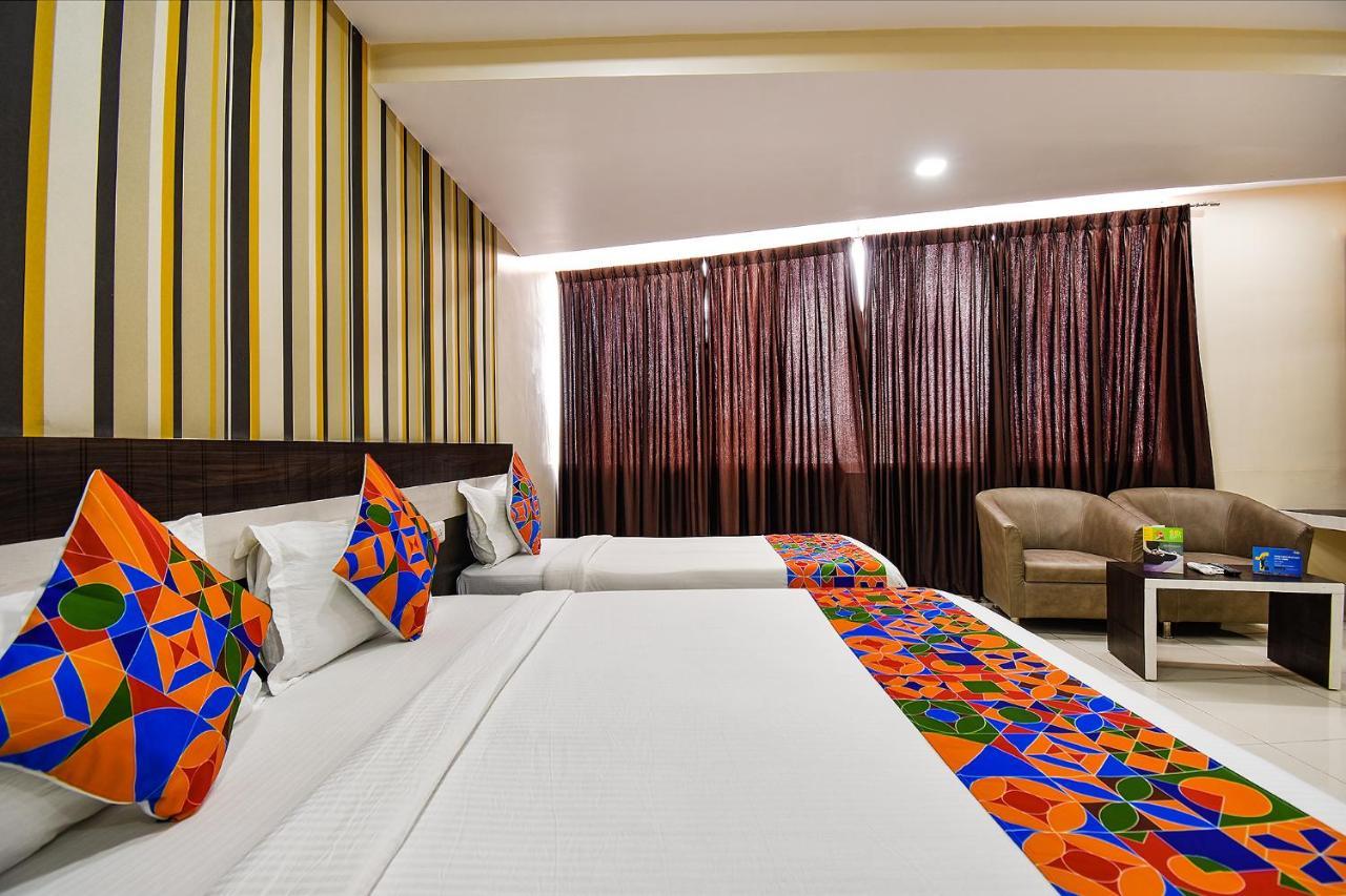 Fabhotel Rotano Suites - Yelahanka Бенґалуру Екстер'єр фото