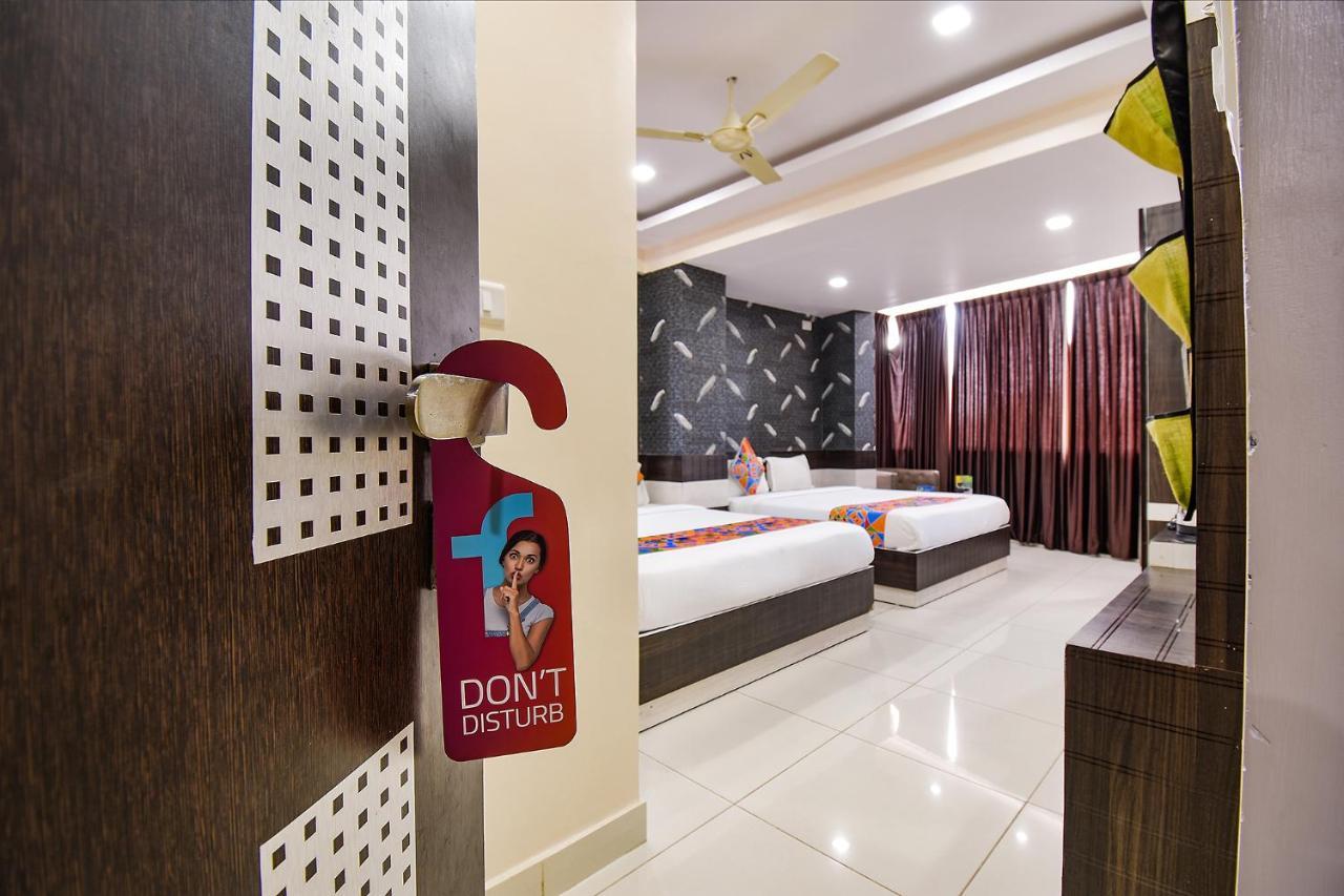 Fabhotel Rotano Suites - Yelahanka Бенґалуру Екстер'єр фото