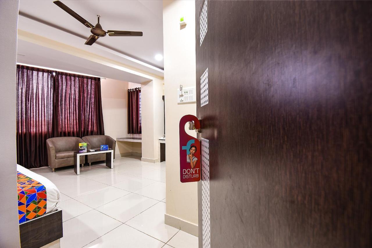 Fabhotel Rotano Suites - Yelahanka Бенґалуру Екстер'єр фото