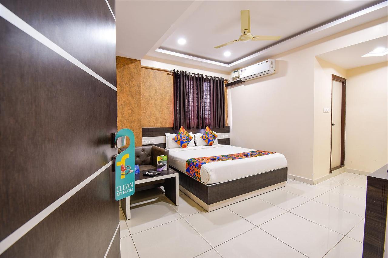 Fabhotel Rotano Suites - Yelahanka Бенґалуру Екстер'єр фото