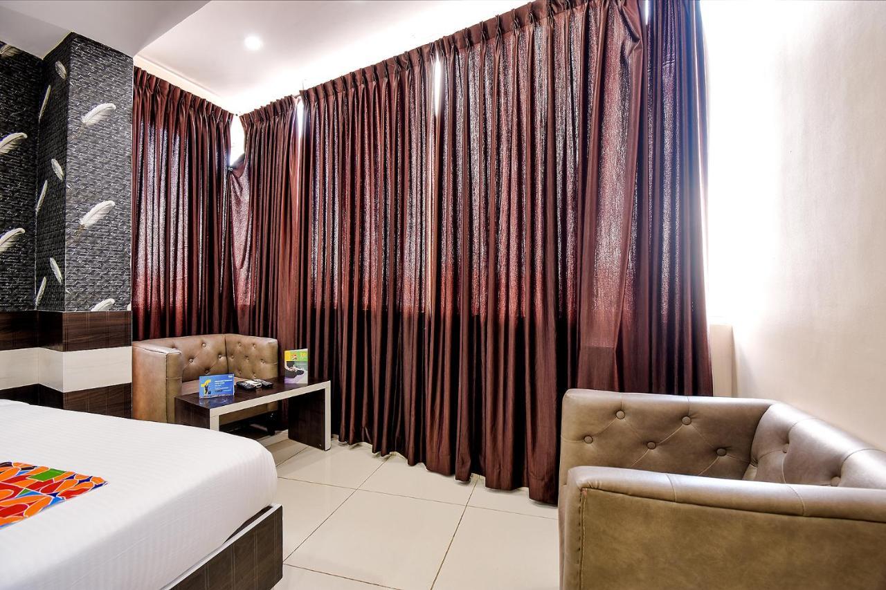 Fabhotel Rotano Suites - Yelahanka Бенґалуру Екстер'єр фото