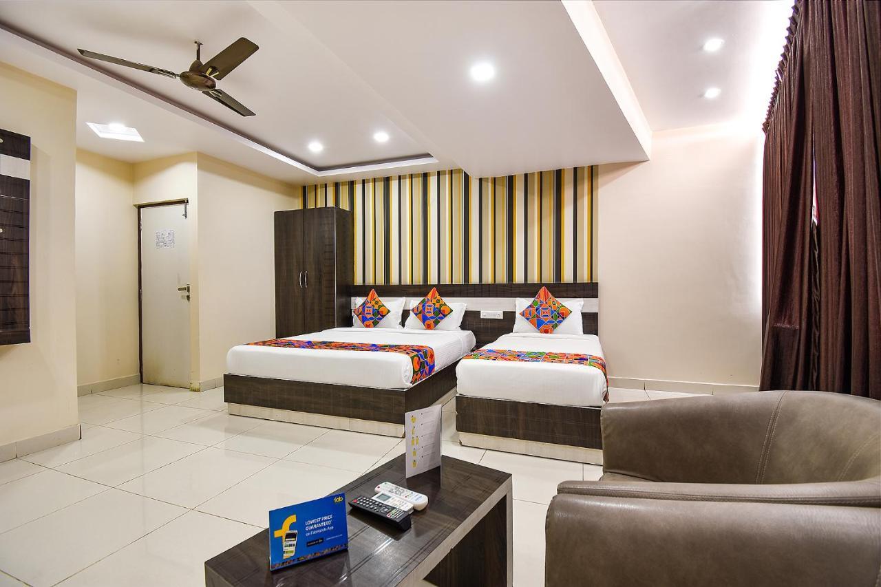 Fabhotel Rotano Suites - Yelahanka Бенґалуру Екстер'єр фото